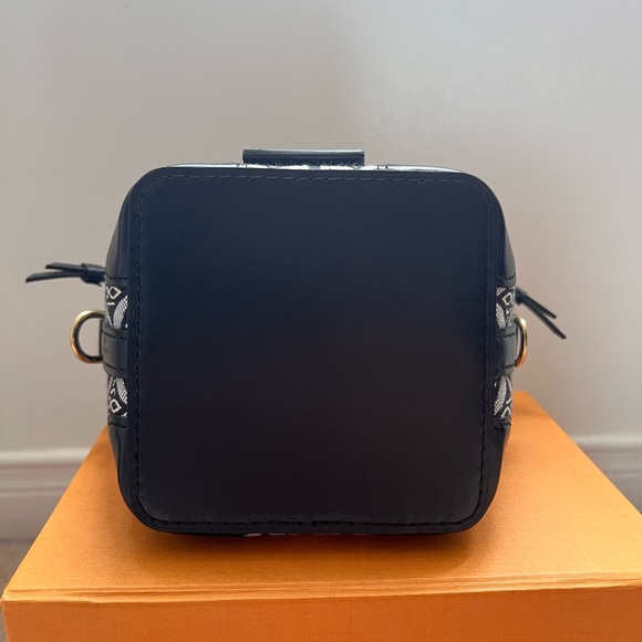 Authentic - Louis Vuitton - Noé purse - Picture 6 of 9